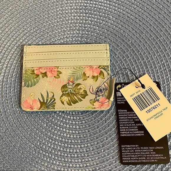 Loungefly Disney Lilo and Stitch Tropical Friends Cardholder NWT - Picture 3 of 4
